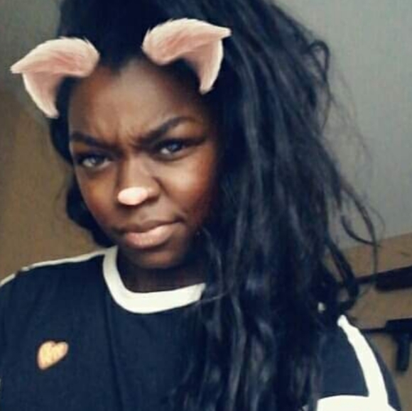 Meet your Posher, Stevie Paige - Picture 2 of 2